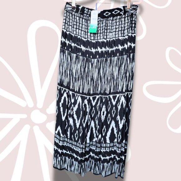 Dresses & Skirts - 31.$10-XL-CHAUDRY KC NWT Rayon Maxi Skirt Black/White